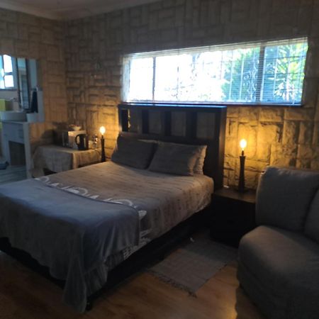 Meadows Guesthouse Germiston Exteriér fotografie