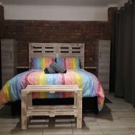 Meadows Guesthouse Germiston Exteriér fotografie