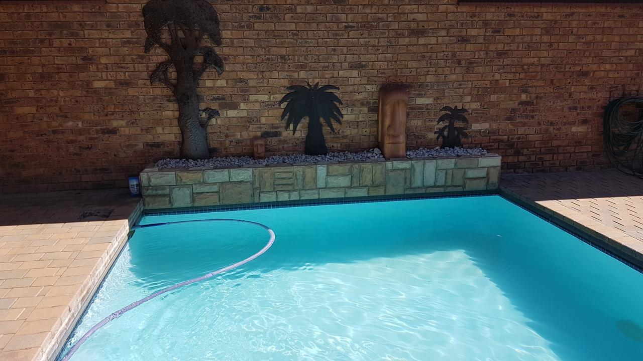 Meadows Guesthouse Germiston Exteriér fotografie
